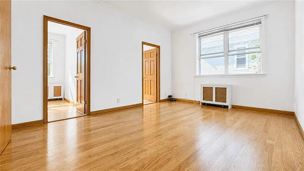 2 bed, 1.0 bath, 660 sqft, $2,450 — Photo 2