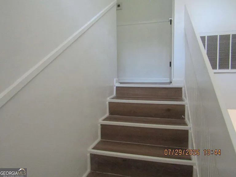 513 Juniper Way — Photo 13