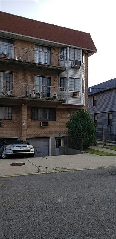 1364 East 92nd St Unit 101