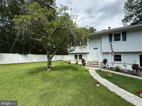 43 Walter Dr, Jackson, NJ 08527