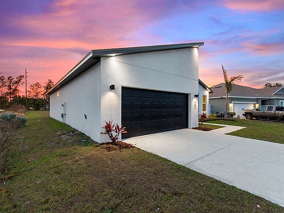 4th image of 361 Begonia Ct