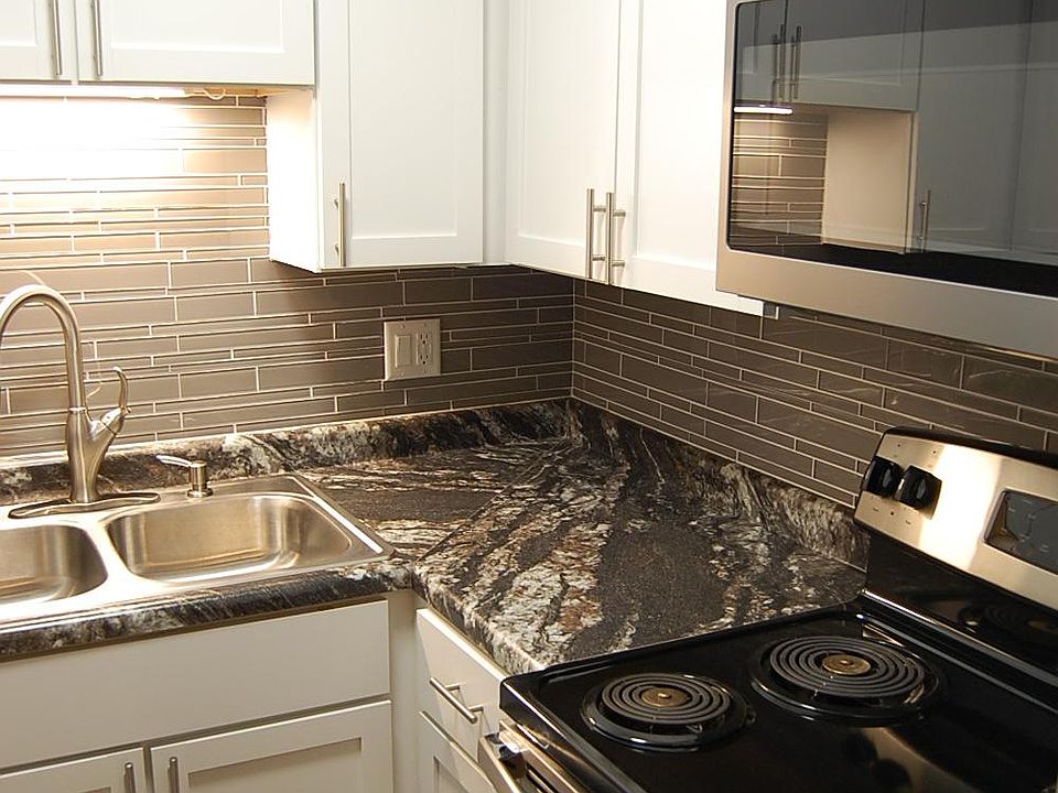 1st image of 210 Circle Ave APT 206