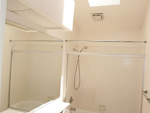 5th image of 4518 Tippwood Way