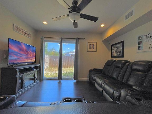 2nd image of 1509 Gainesville Dr