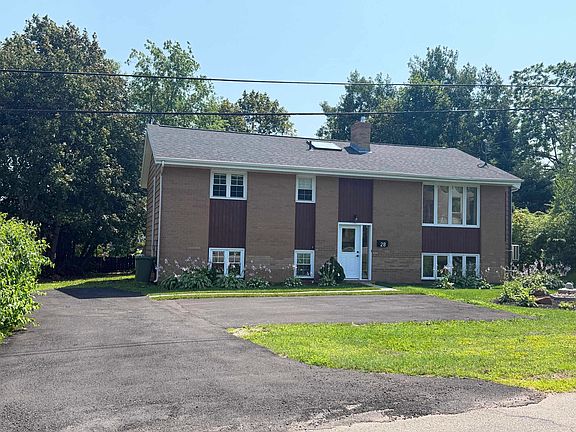 2nd image of 28 Mackay Dr