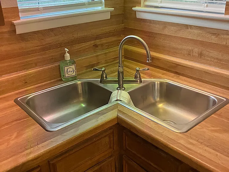Unique corner sink