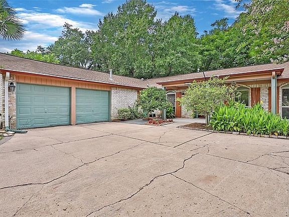 3rd image of 2302 Briarport Dr