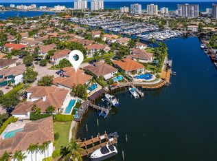 946 Sanibel Dr, Hollywood, FL 33019