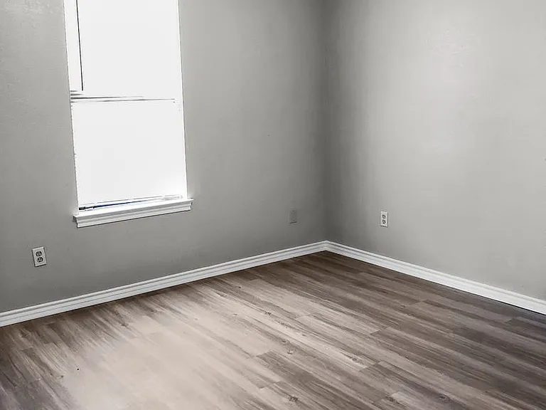 1112 Valley View St — Photo 41