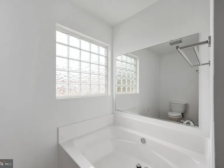 259 Olympic Dr — Photo 22
