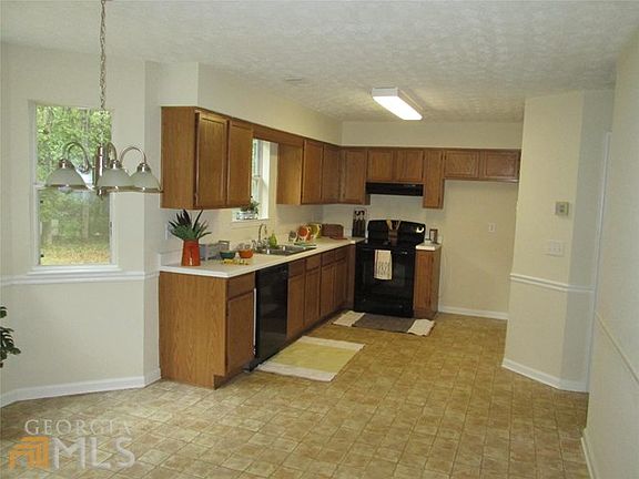 3rd image of 43 Cranford Mill Ct