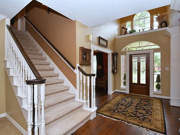 2nd image of 20518 Chapel Glen Ct