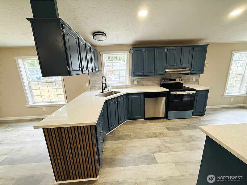 3rd image of 8016 194th Street E #48