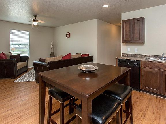 kitchen/ living room
