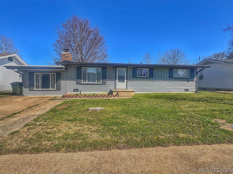 1st image of 124 Granada Dr