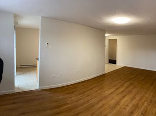 34 Salem End Rd #3B, Framingham, MA 01702