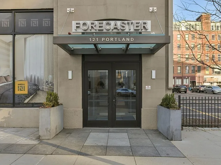 121 Portland St #202 — Photo 30