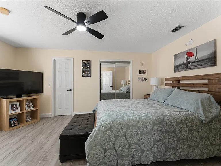 271 Indian Point Cir — Photo 11