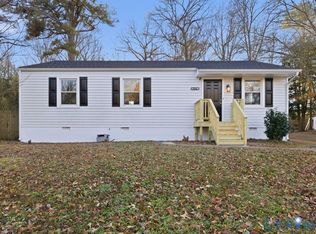 9506 Bent Wood Ln, North Chesterfield, VA 23237