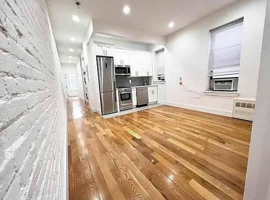 Rented by EastMount Realty LLC | media 1