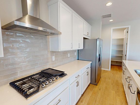 5th image of 17336 W LYNX Road