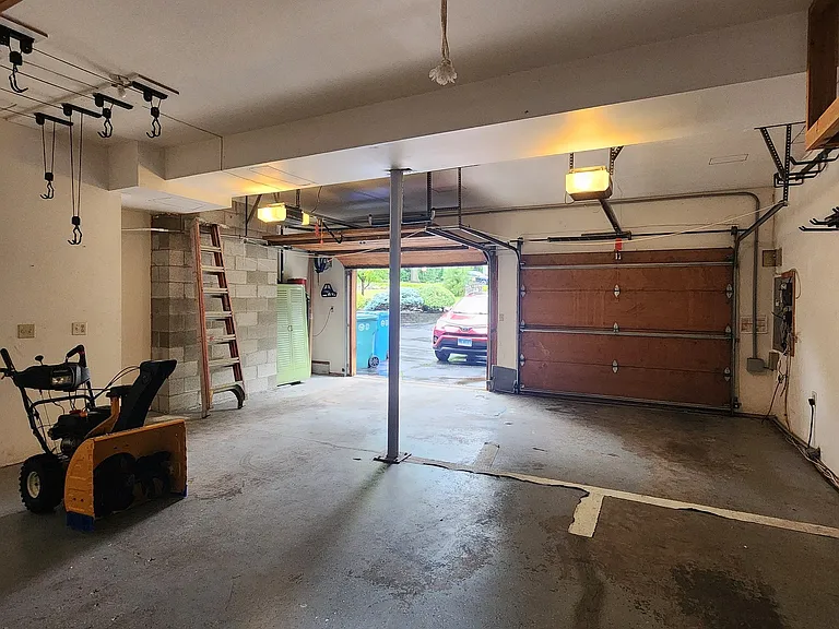 925 Dunbar Hill Rd — Photo 38
