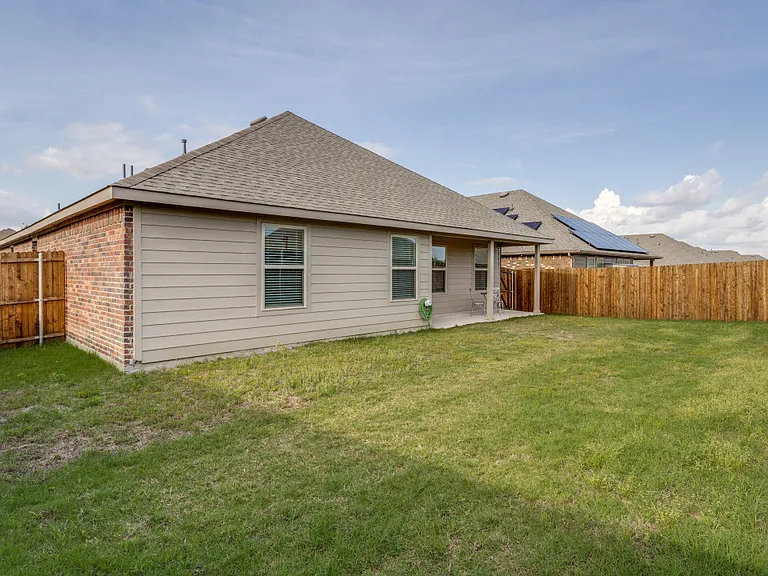603 Calm Springs Dr — Photo 23