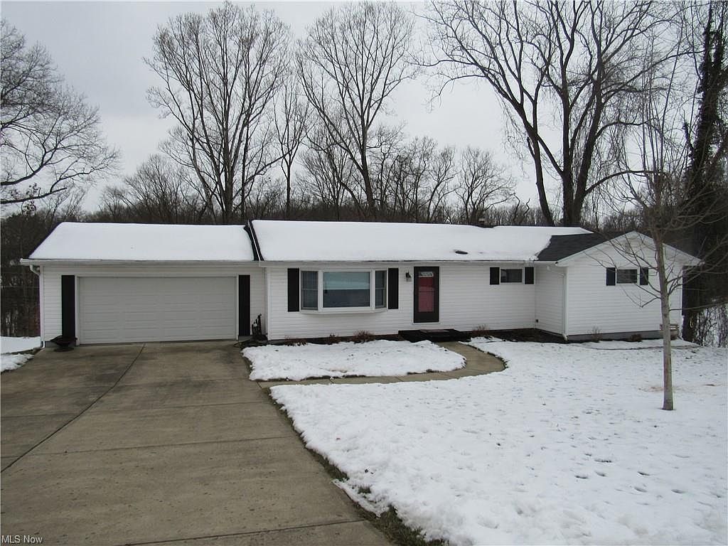 3057 Venture Ln Zanesville Oh 43701 Mls 4250812 Zillow