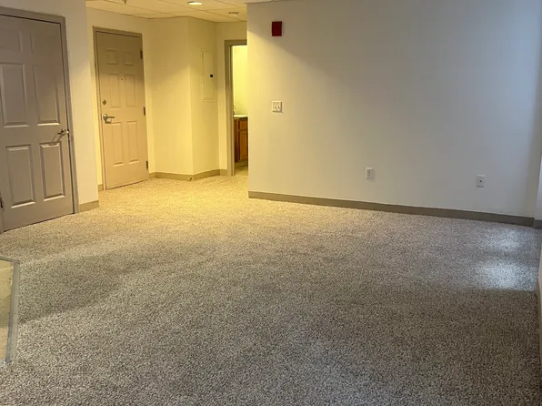 (undisclosed Address), Lawrence, MA 01840