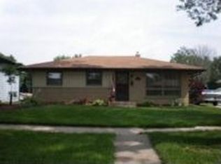 3332 Seward Ave, Rockford, IL 61108