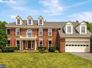 1502 Snowflake Ct, Herndon, VA 20170