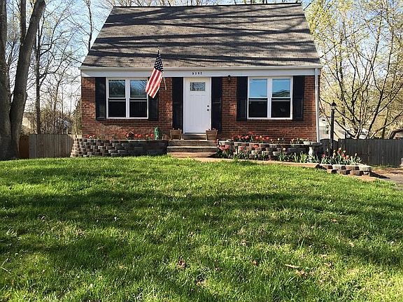 3rd image of 5302 Stockton Ct