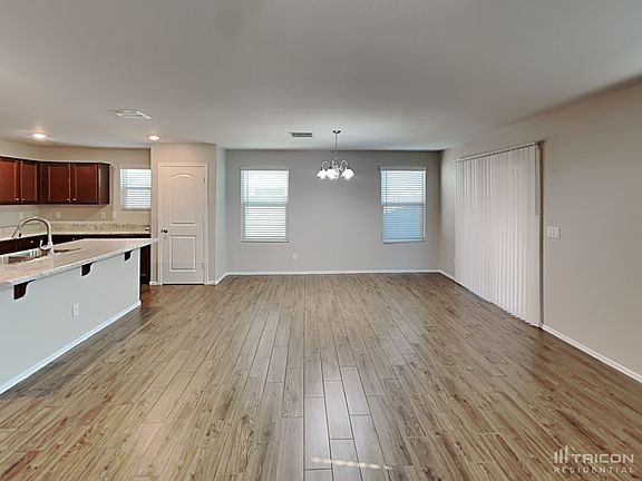 3rd image of 16659 W Sierra St