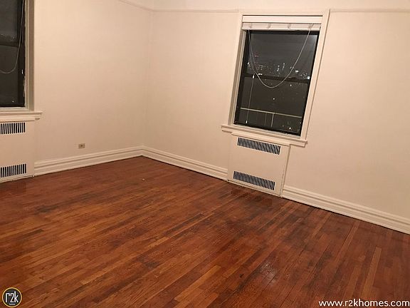 5th image of 3450 29th St APT 3E