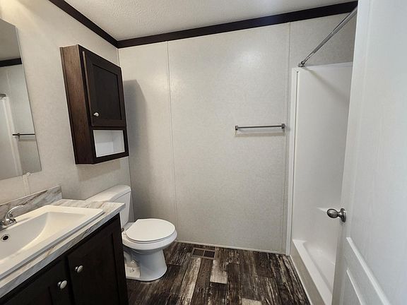 5th image of 256 Spruce Ave #256