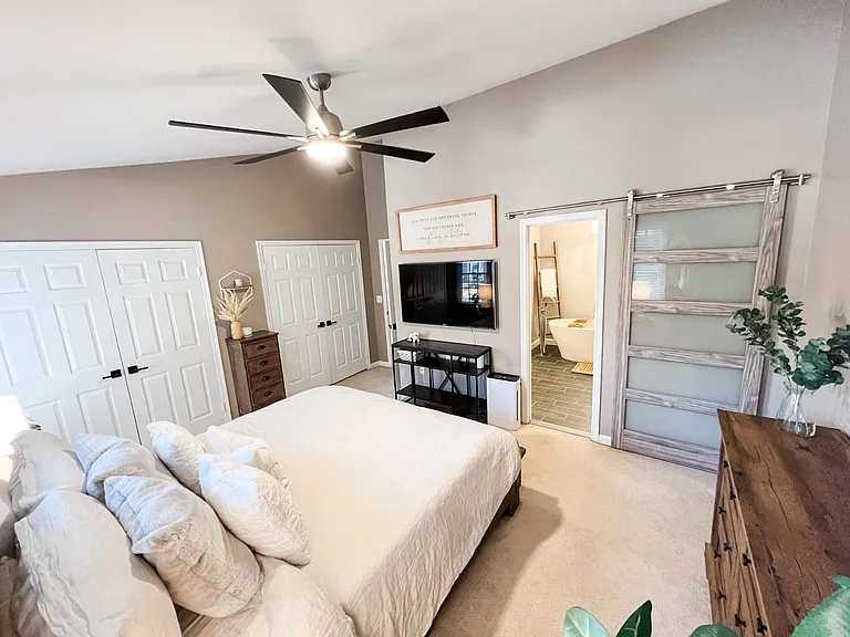 108 Gretna Green Ct — Photo 26