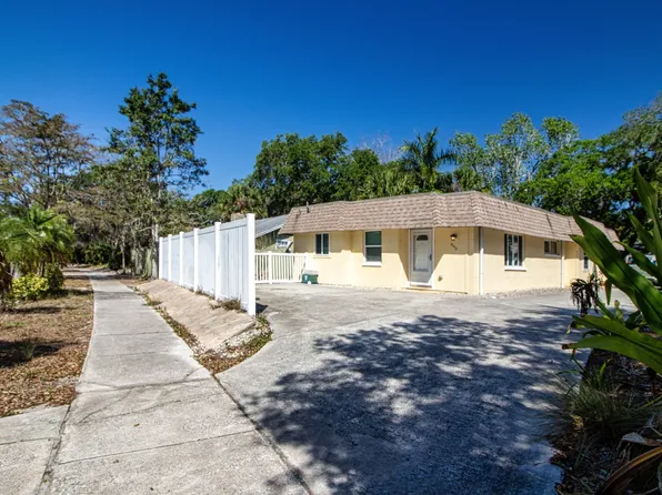 995 Virginia Dr, Sarasota, FL 34234