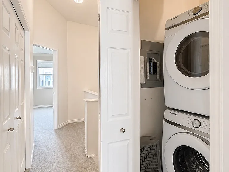 628 56th Ave SW #204 — Photo 11