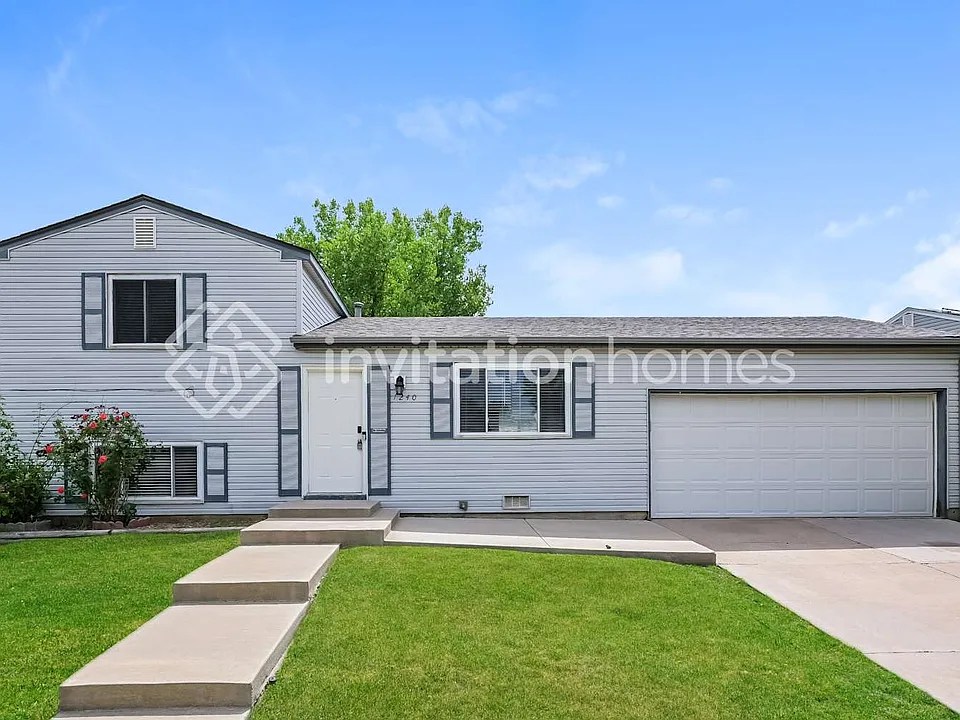 1240 W 135th Dr