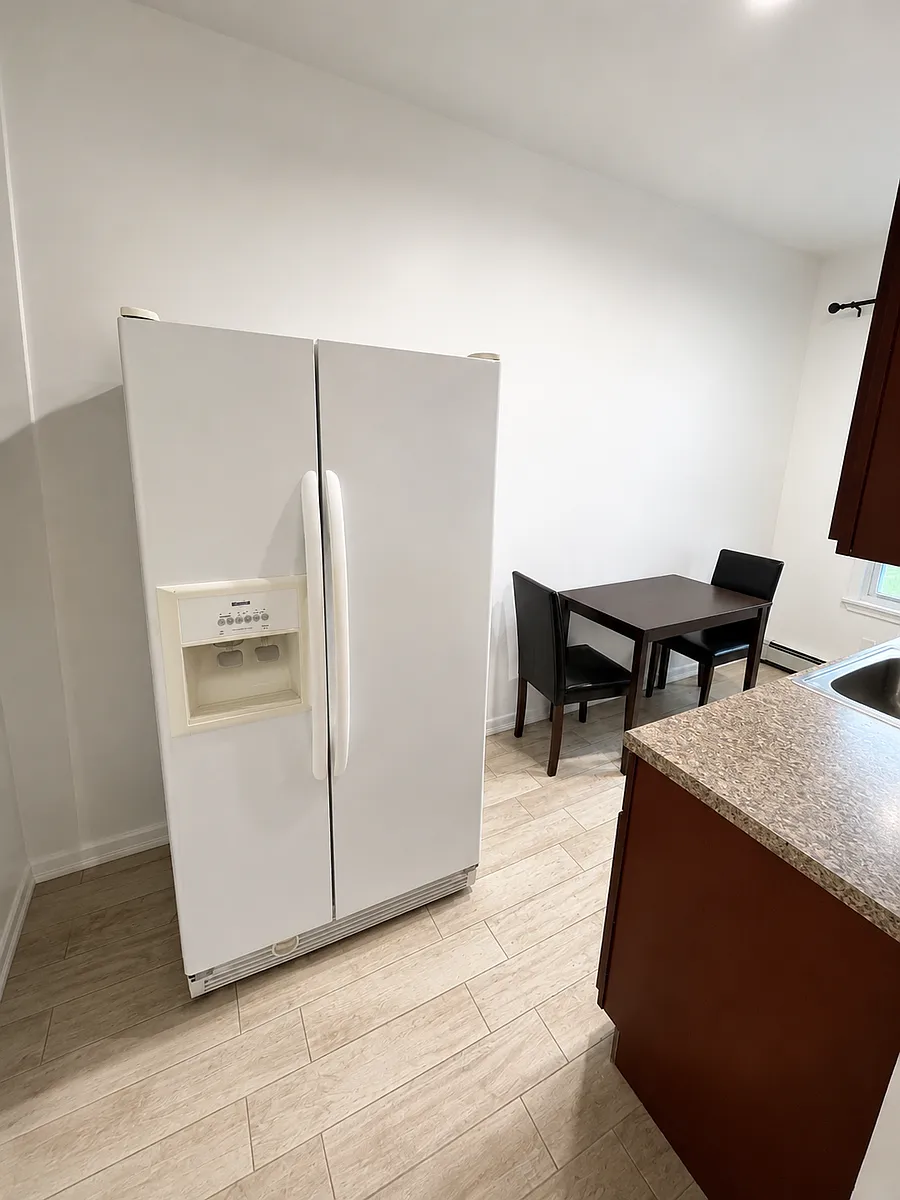 Building Photo - 5987 Grand Ave #1L