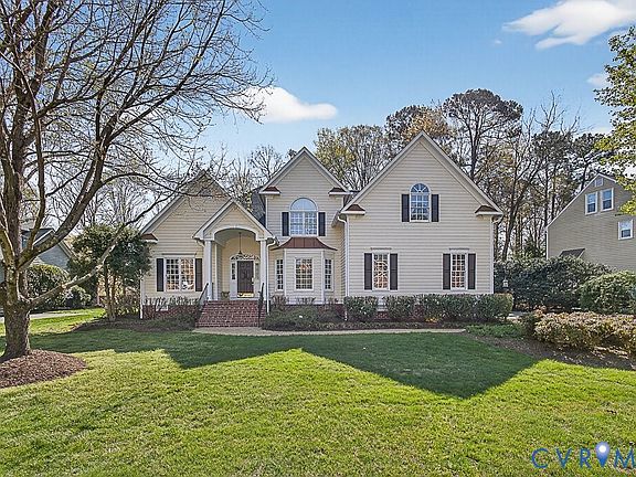 3rd image of 5817 Ascot Glen Dr