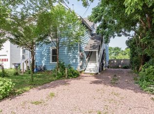 340 Manhattan Dr, Burlington, VT 05401