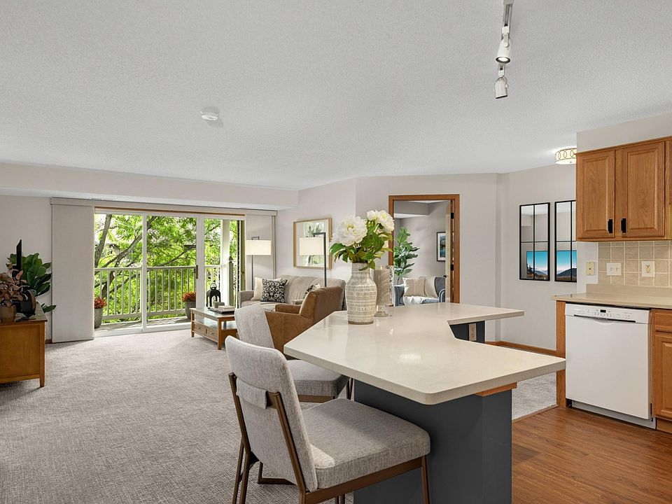 1st image of 18400 Euclid St APT 353