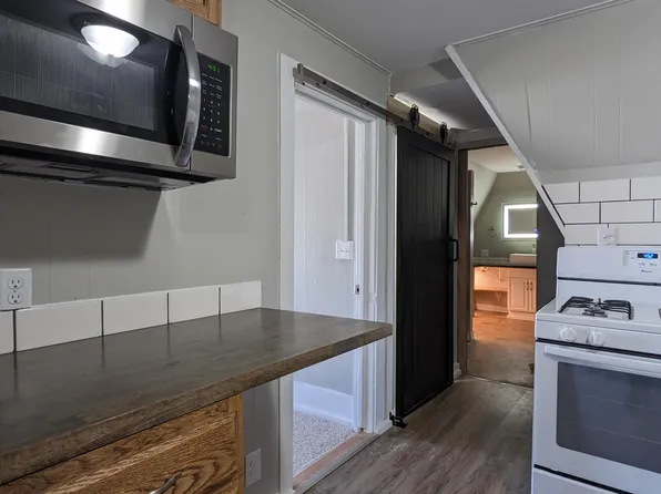 909 Hubbel St APT 2, Kelley, IA 50134