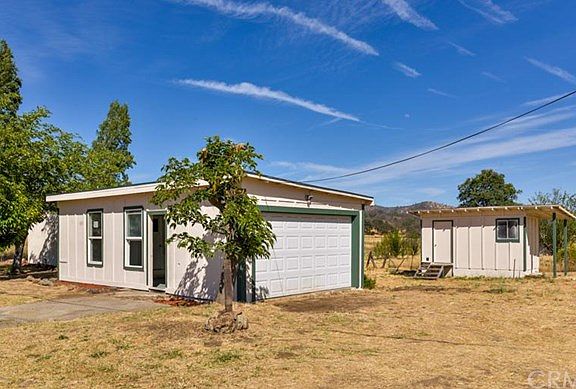 3rd image of 2546 Highway 140