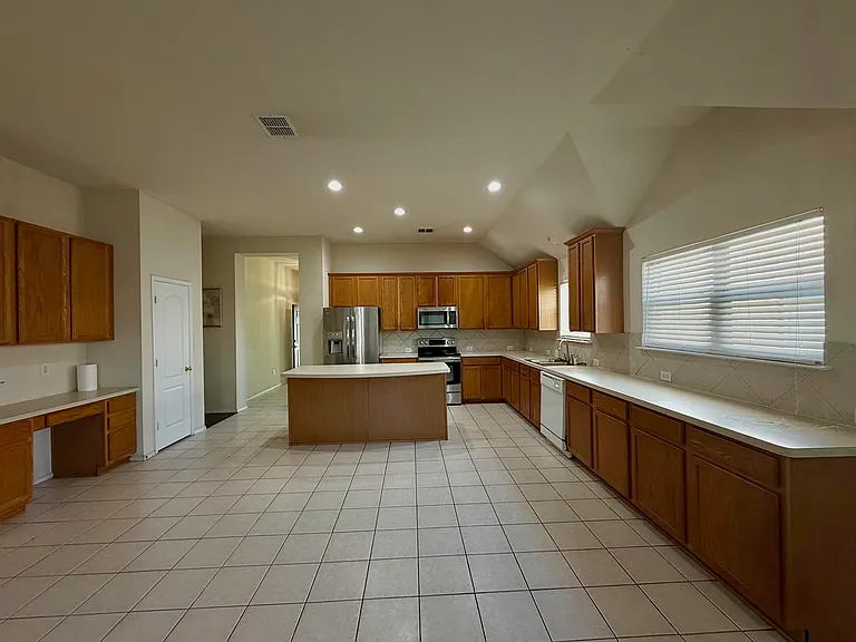 8520 Ontario Dr — Photo 8