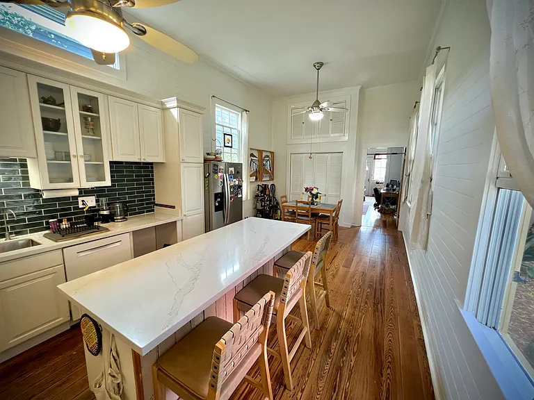 3033 Ponce De Leon St — Photo 2