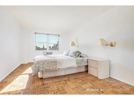 Sold by Compass | media 10