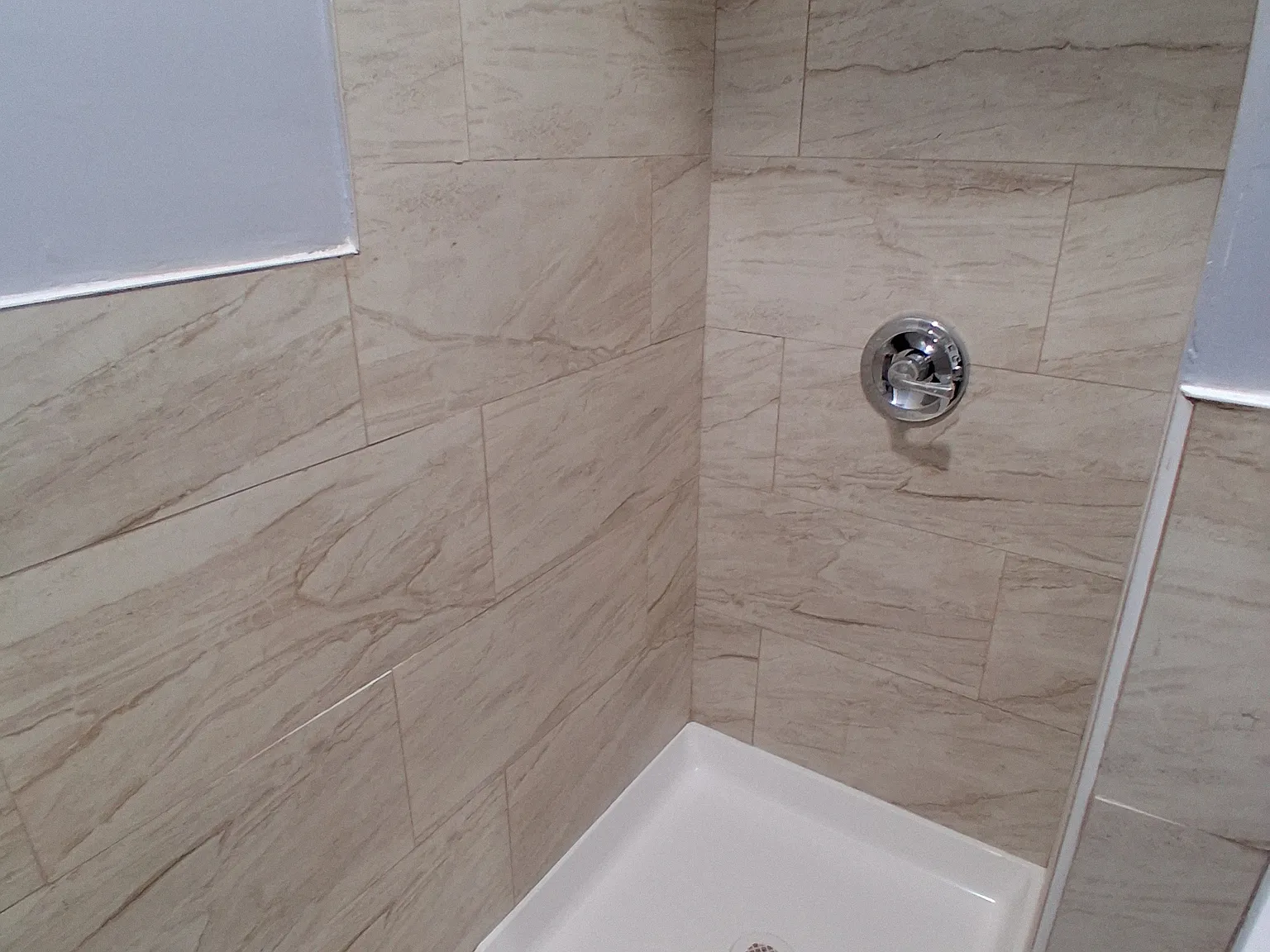 1 bed, 1600 sqft, $1,500 — Photo 4