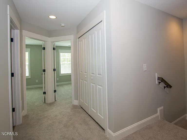 1021 Juniper Lake Rd — Photo 20